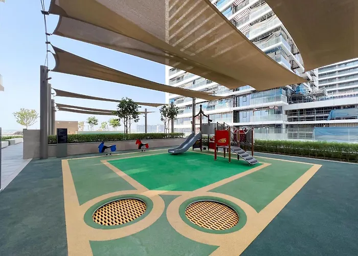 Beach Isle 2Br - Private Beach & Sea View - Cityapartmentstay