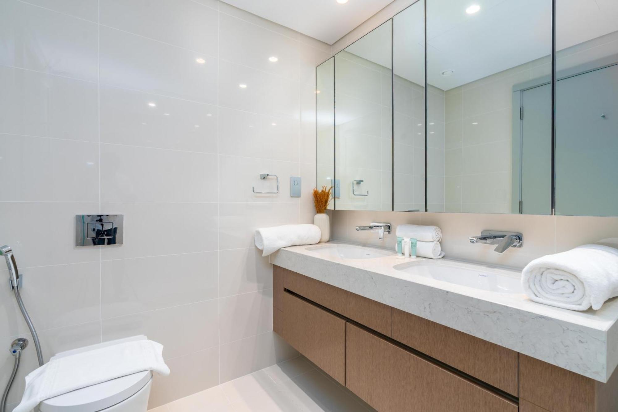 Isle 2br - Private & Sea View - Cityapartmentstay Apartment