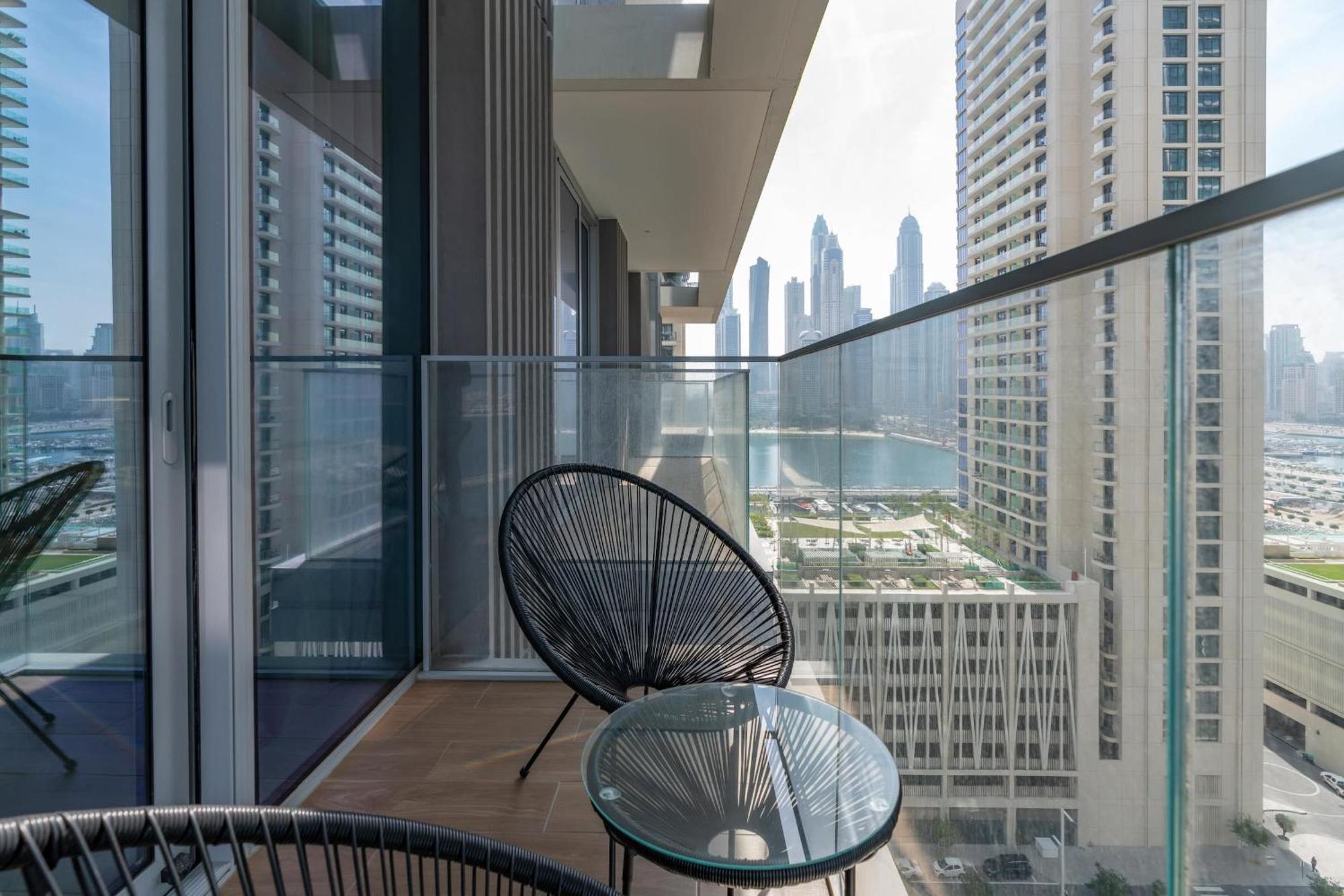 Apartment Isle 2br - Private & Sea View - Cityapartmentstay *